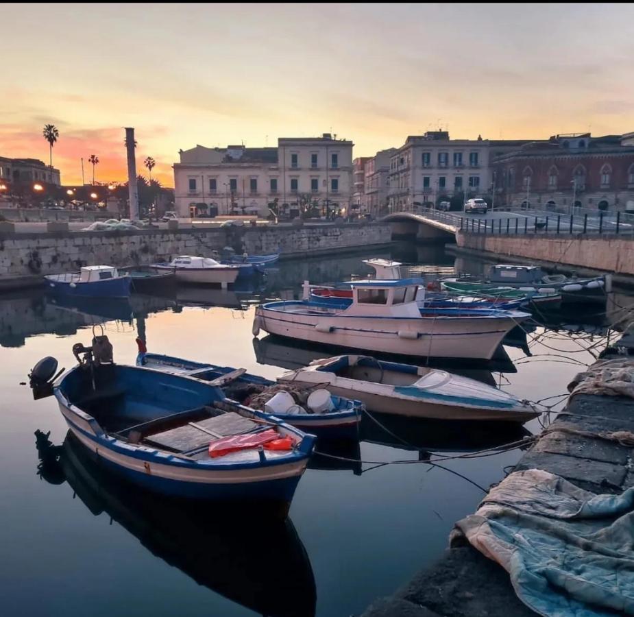 La Casetta Di Diana Ortigia Syracuse Buitenkant foto